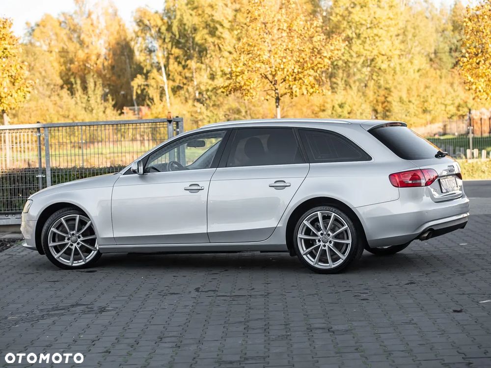 Audi A4 Avant - 10