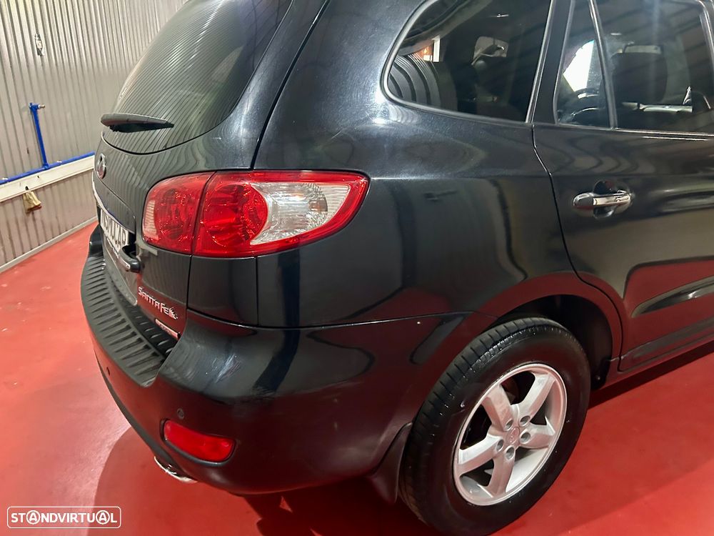 Hyundai Santa Fe 2.2 CRDi 7Wagon Sport - 4