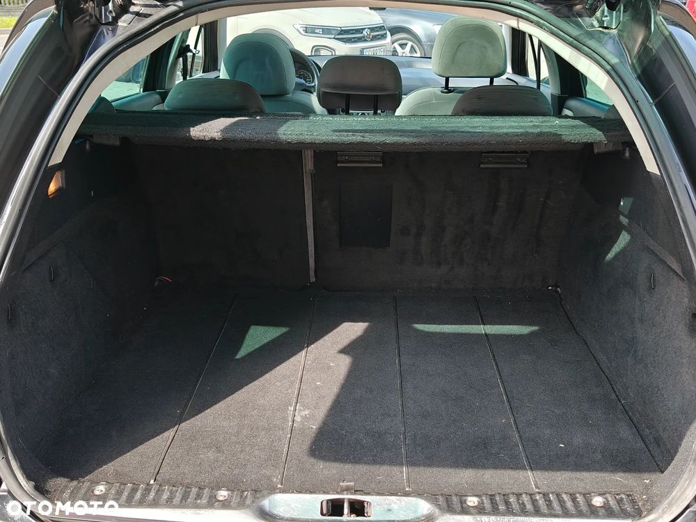 Peugeot 407 HDi 110 Premium - 17