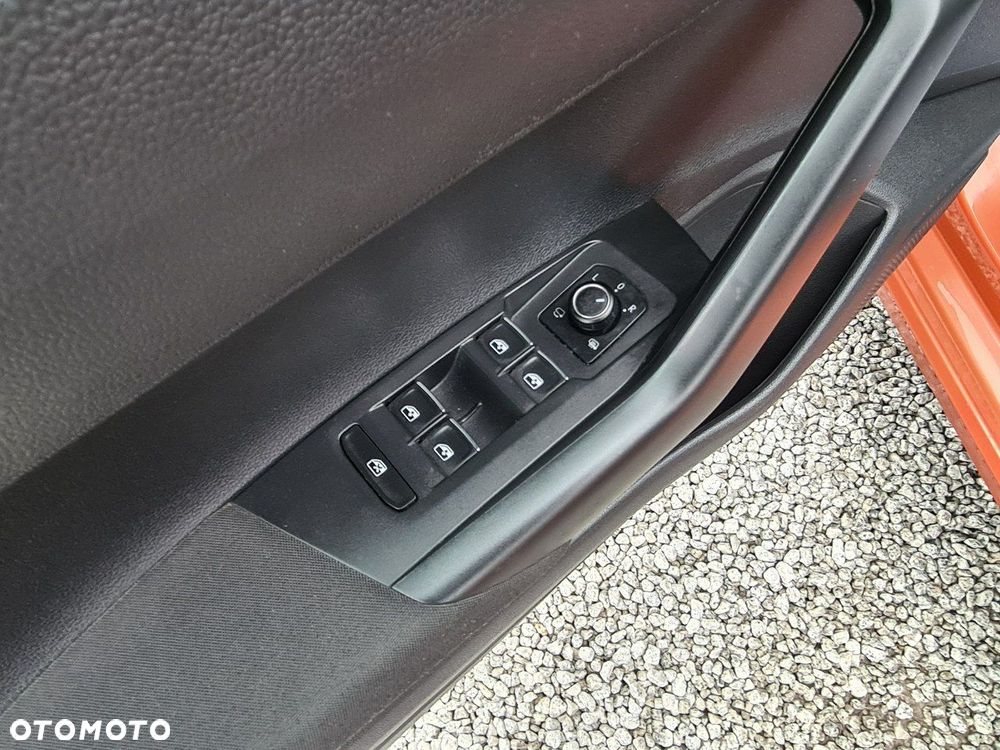 Volkswagen Polo 1.0 TSI Comfortline - 28