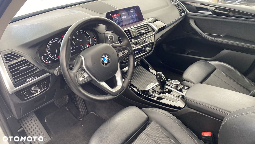 BMW X3 xDrive20d MHEV xLine - 10