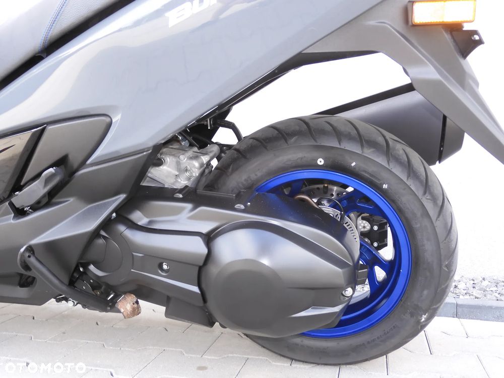 Suzuki Burgman - 31