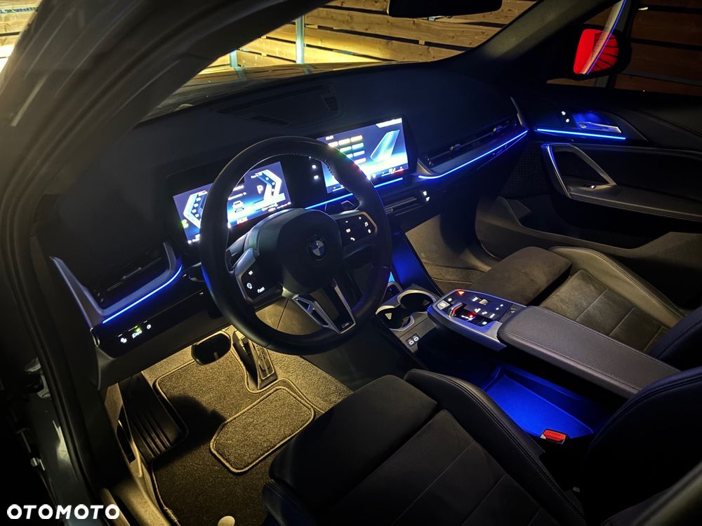 BMW X1 - 32