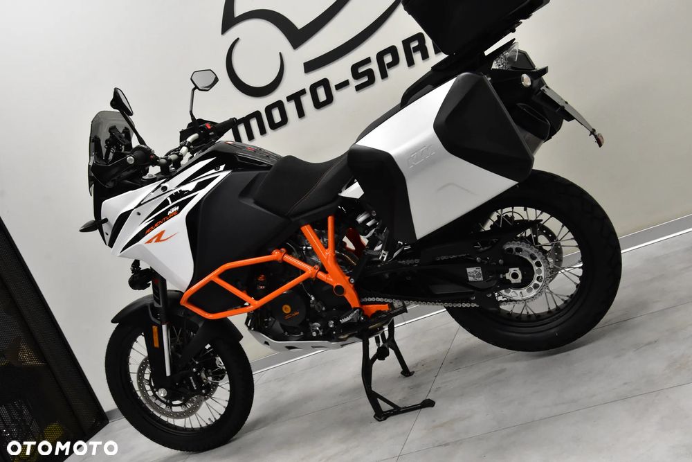 KTM Adventure - 10