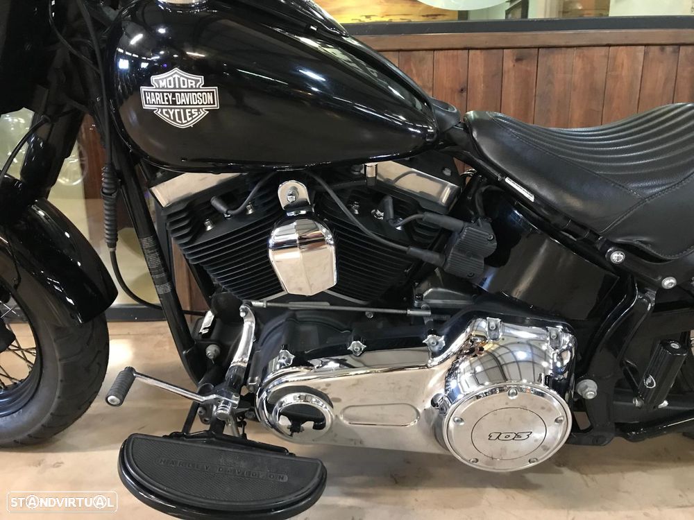 Harley-Davidson Softail Slim (FLS 103) - 4