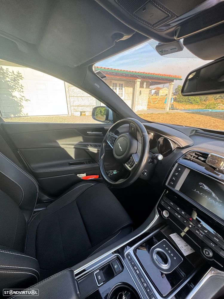 Jaguar XE 20d Aut. R-Sport - 5