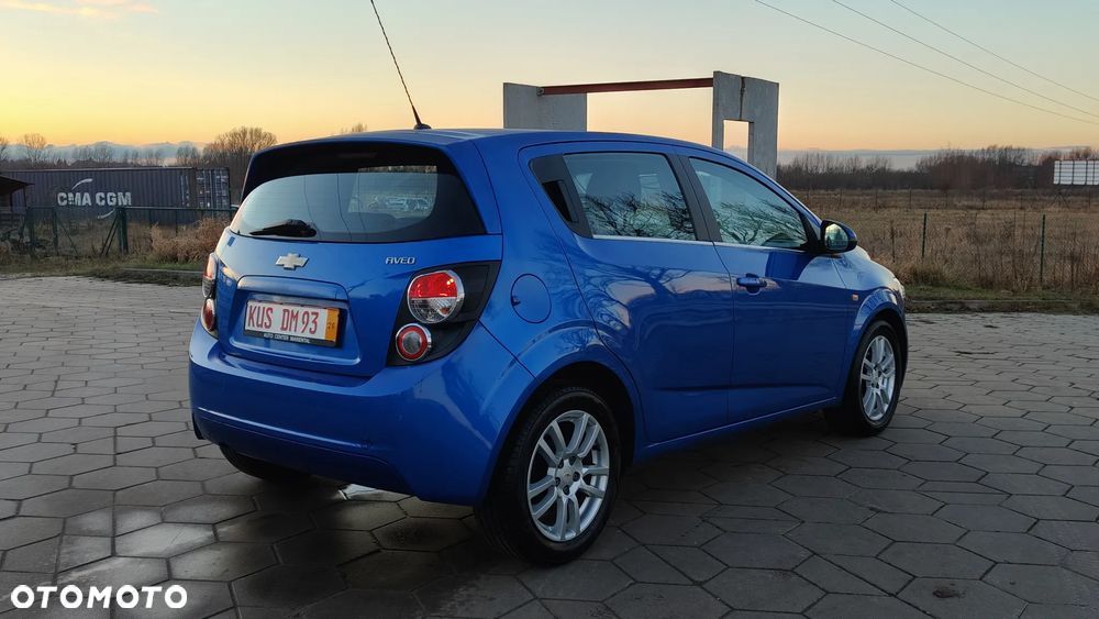 Chevrolet Aveo - 4