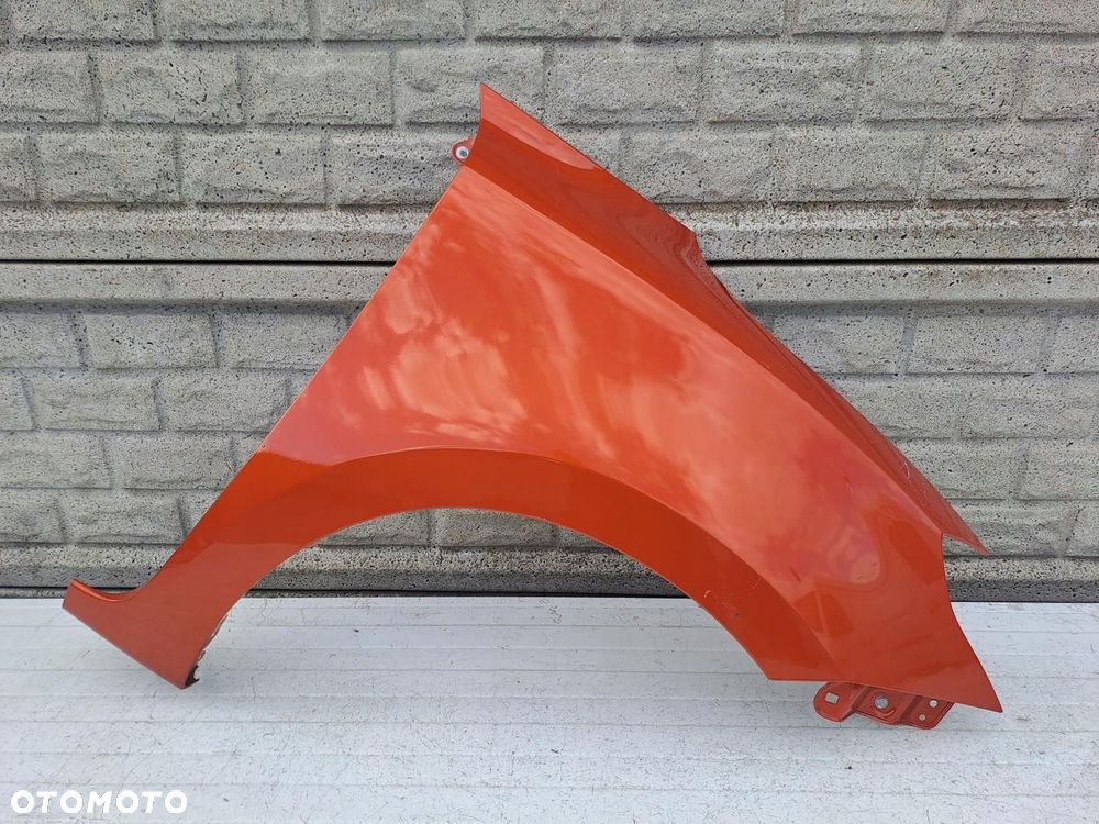 SUZUKI SWIFT MK8 17 -22 BŁOTNIK PRZEDNI PRAWY ORYGINAŁ - 1