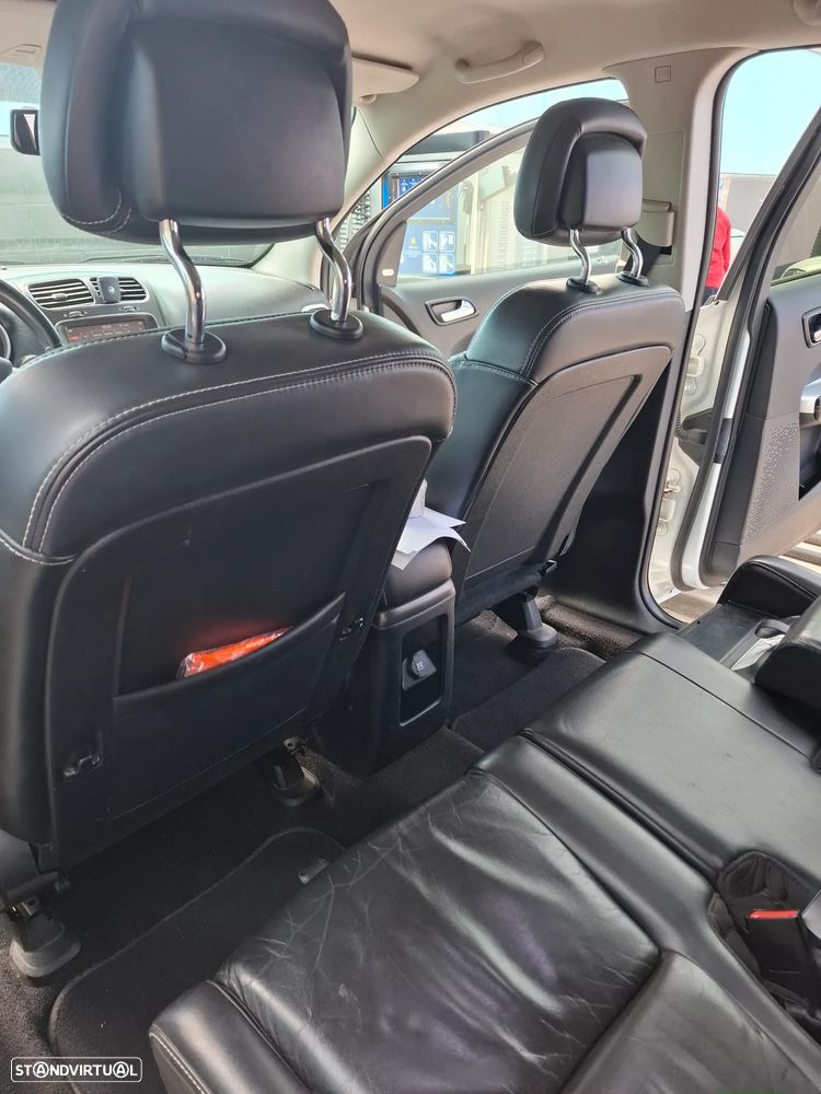 Fiat Freemont 2.0 M-Jet 4WD AT - 7