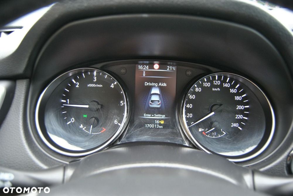 Nissan Qashqai 1.5 dCi TEKNA - 9
