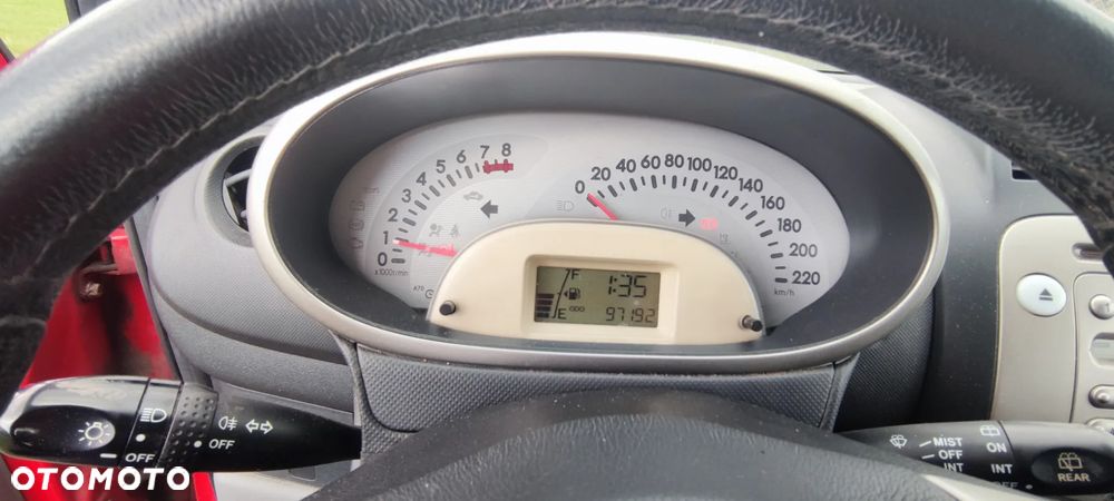 Daihatsu Sirion 1.3 - 11