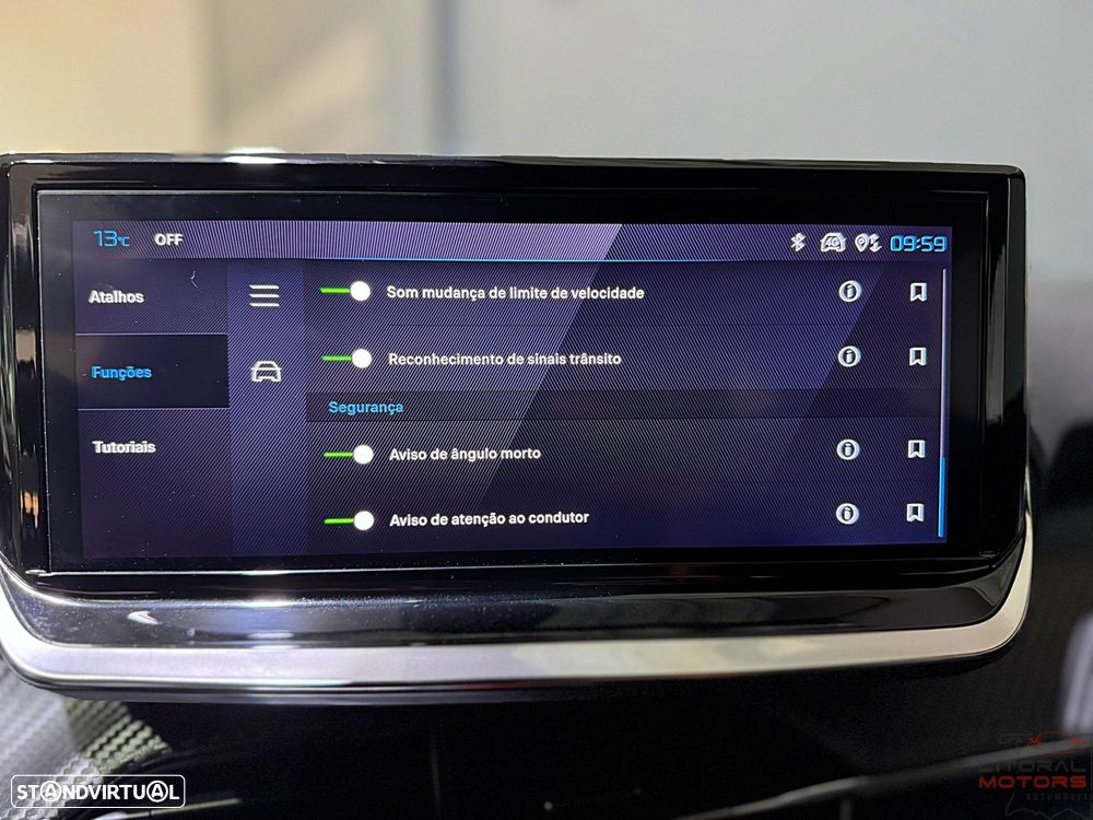 Peugeot 2008 1.2 PureTech Allure Pack EAT8 - 36