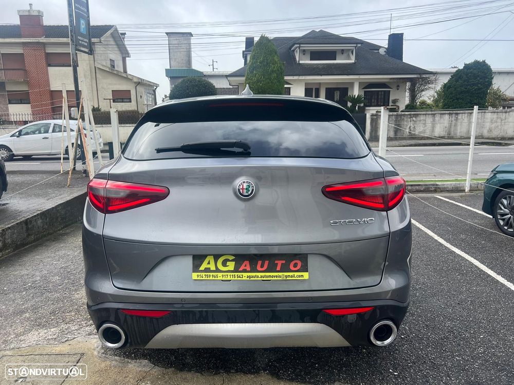Alfa Romeo Stelvio 2.2 16V AT8 Super - 6