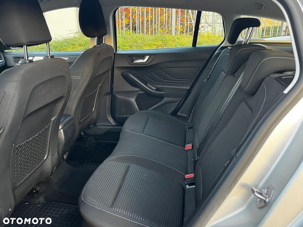 Ford Focus 1.0 EcoBoost Titanium - 9
