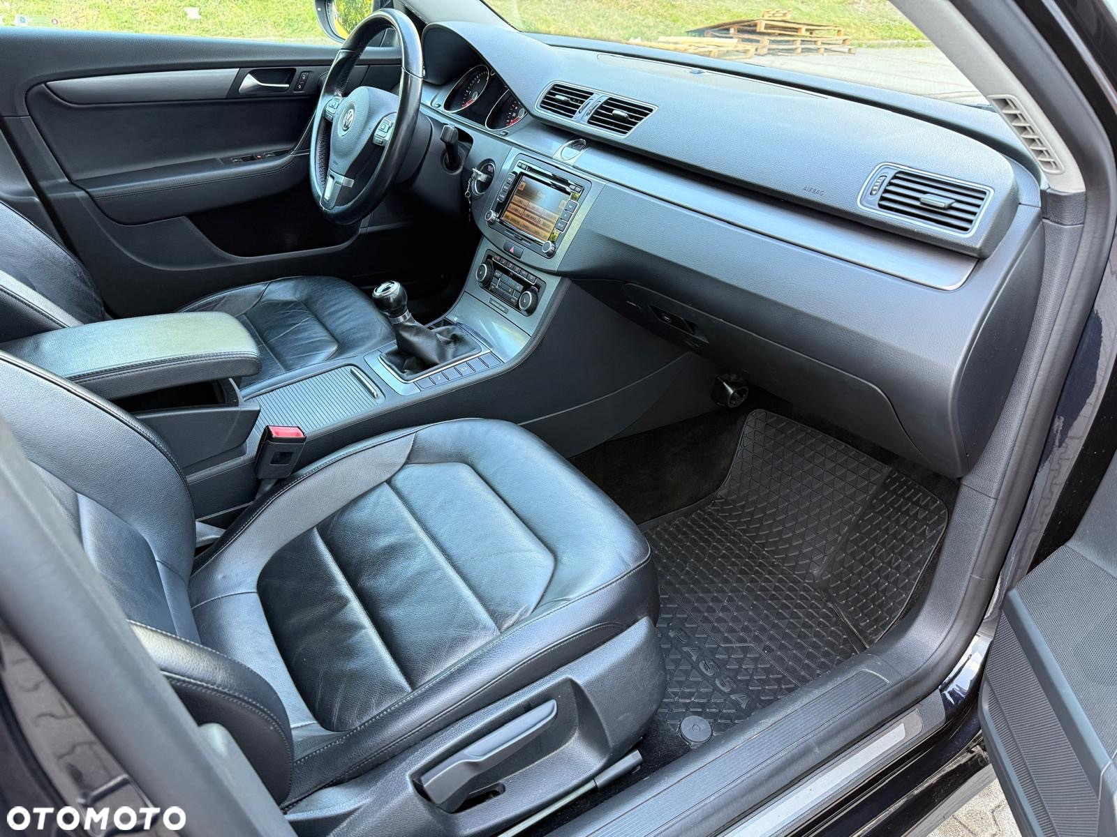Volkswagen Passat 2.0 TDI DPF Highline - 10