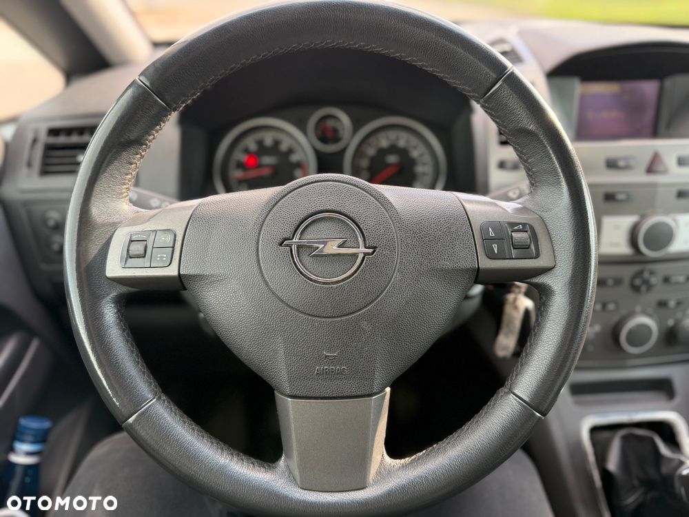Opel Zafira 2.2 Cosmo - 17