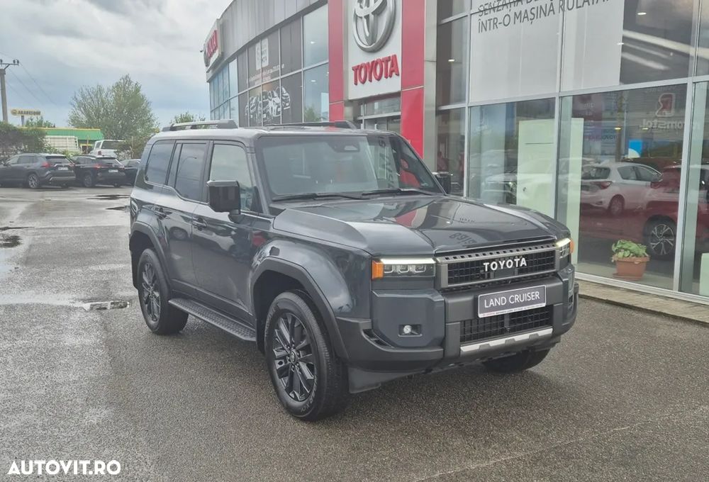 Toyota Land Cruiser 250 2.8l D-4D 204 CP A/T 7 locuri Luxury - 2