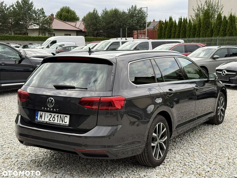 Volkswagen Passat Variant 2.0 TDI EVO Business DSG - 9