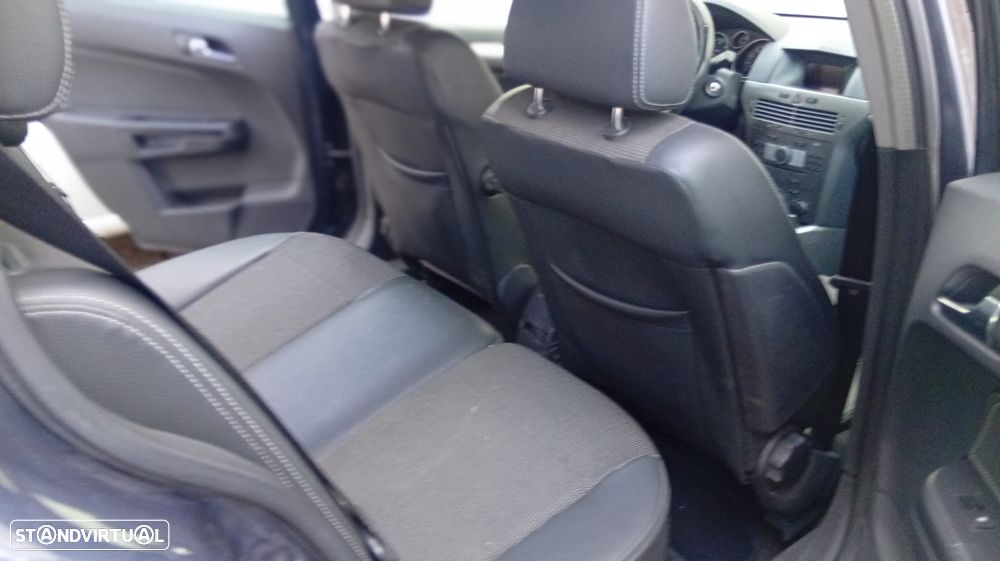 Opel Astra Caravan 1.7 CDTi Cosmo M6 - 17