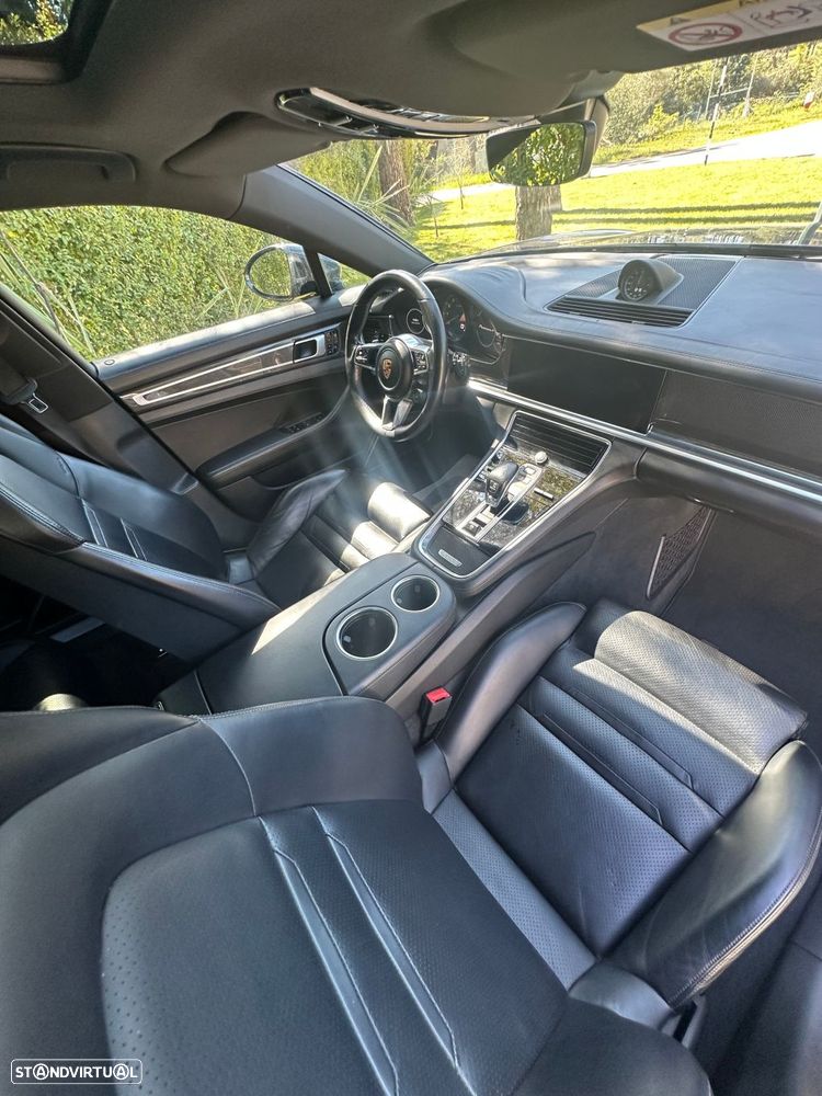 Porsche Panamera Sport Turismo - 21