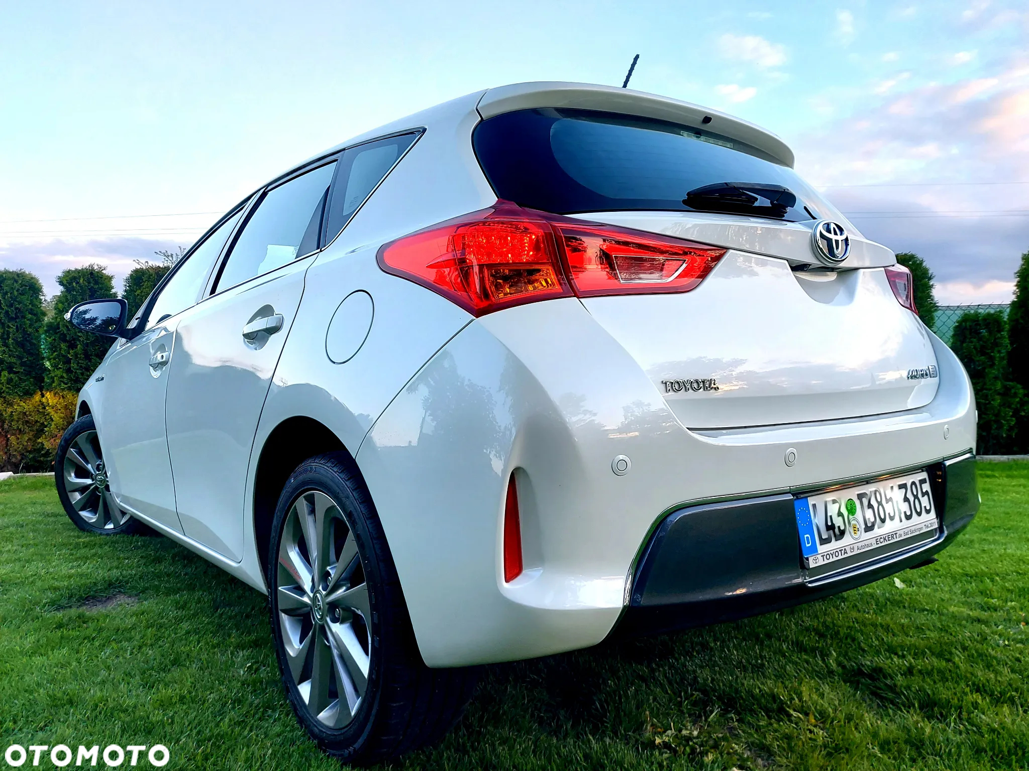 Toyota Auris 1.8 Hybrid Executive - 5