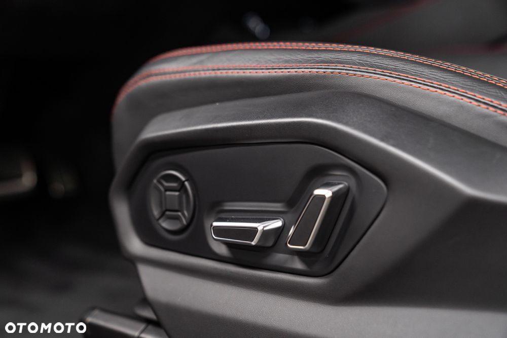 Lamborghini Urus Standard - 36