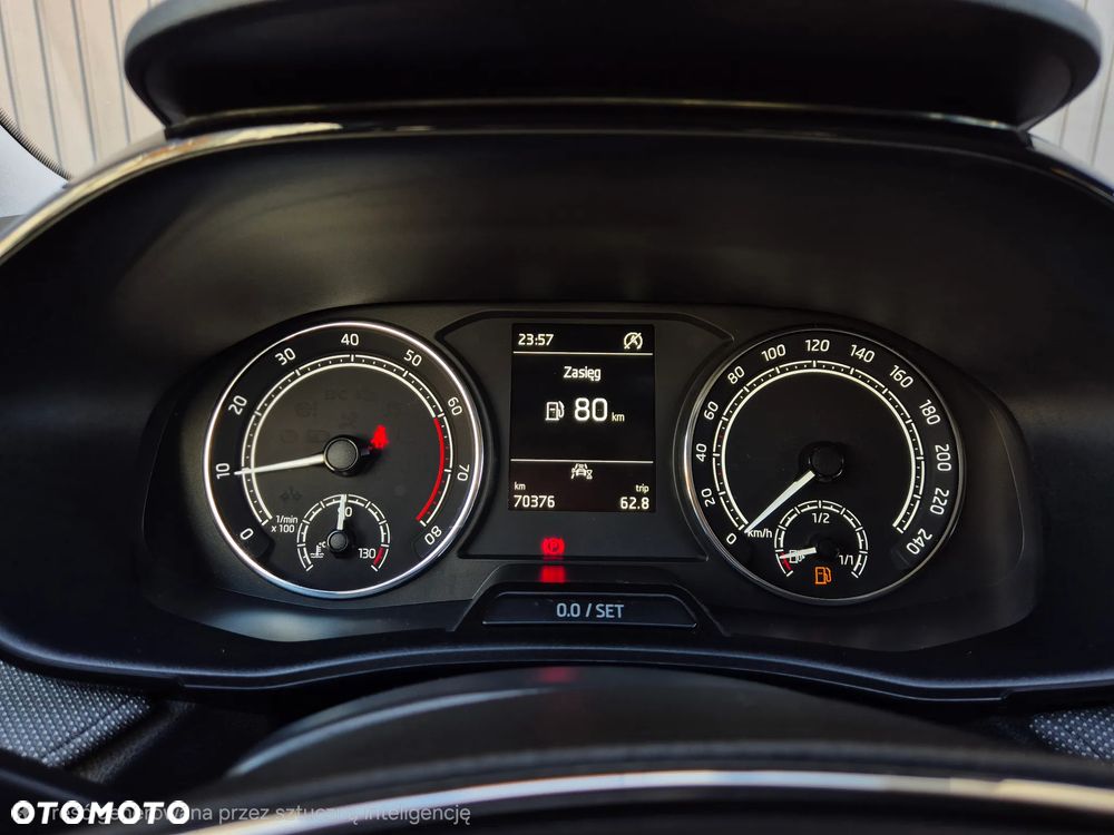 Skoda Fabia - 8