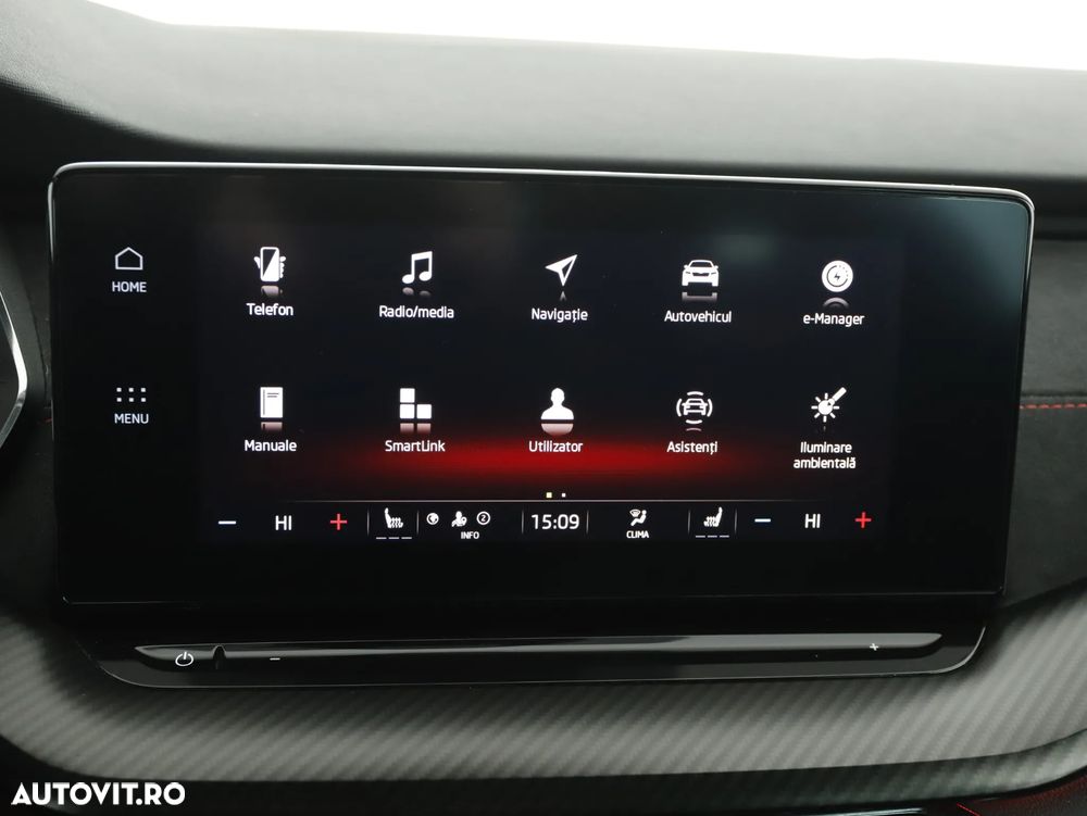 Skoda Octavia Combi 1.4 TSI iV DSG RS - 16