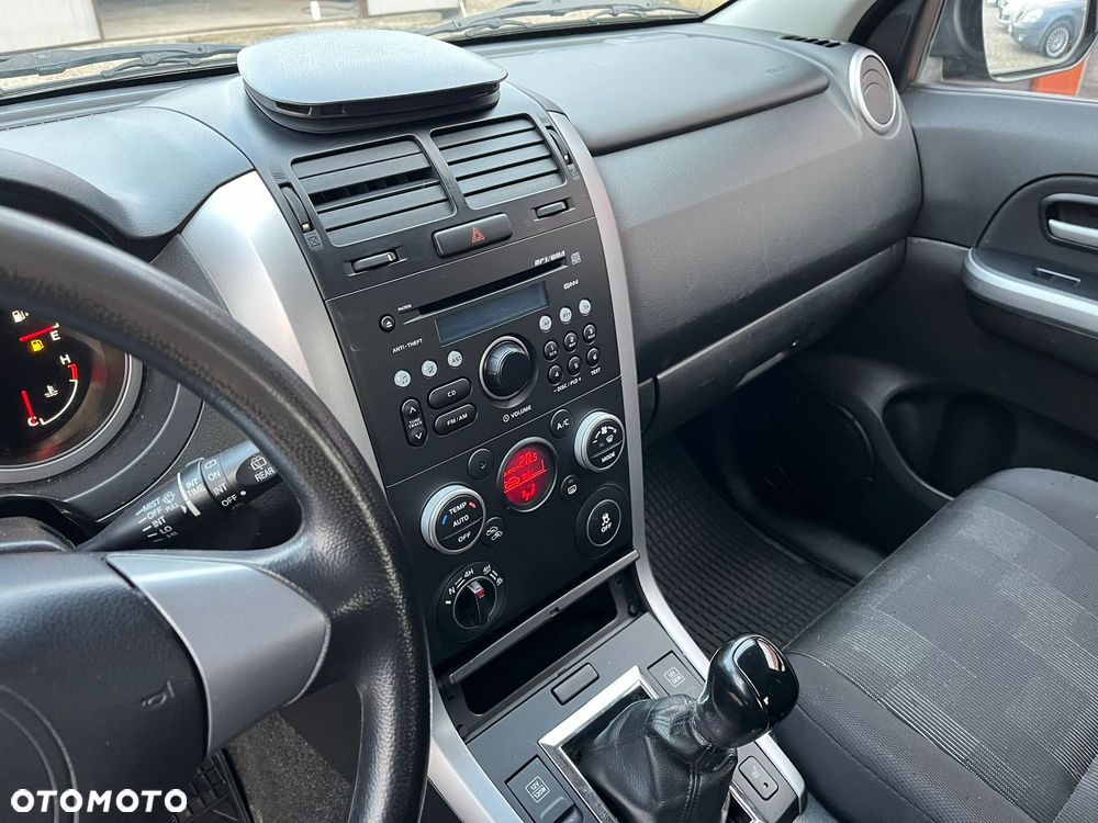 Suzuki Grand Vitara 1.9 DDiS - 11