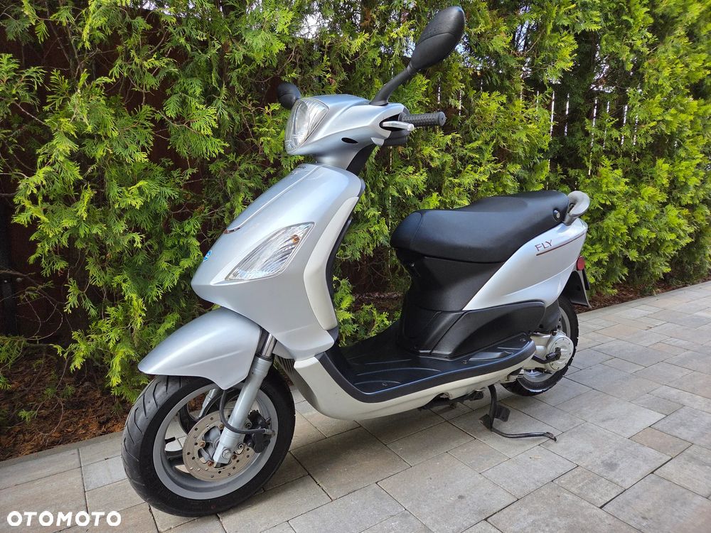 Piaggio FLY - 4