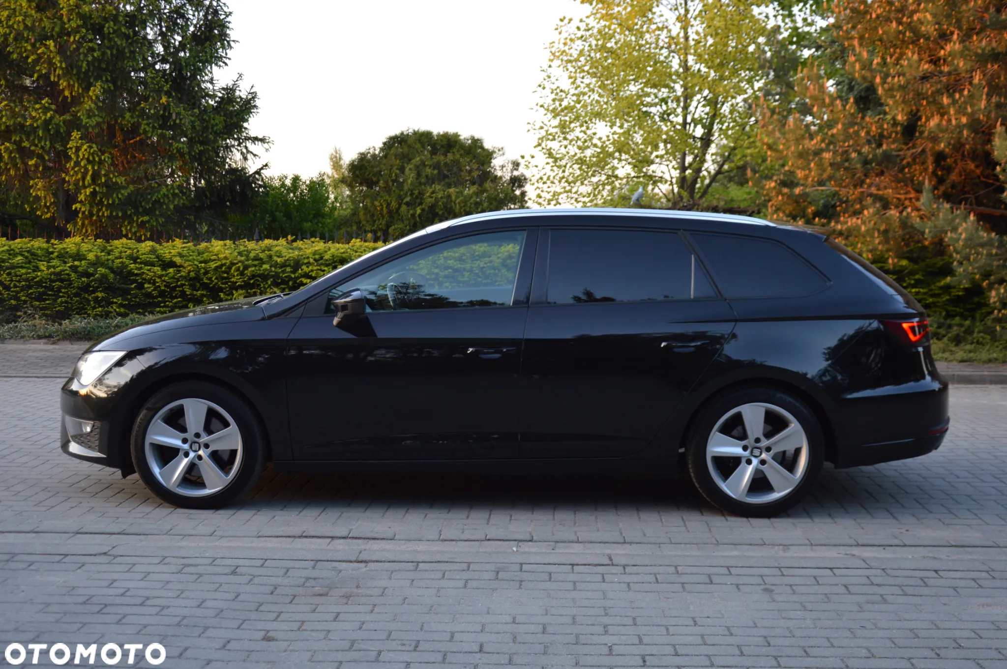 Seat Leon ST 2.0 TDI DPF DSG FR - 5