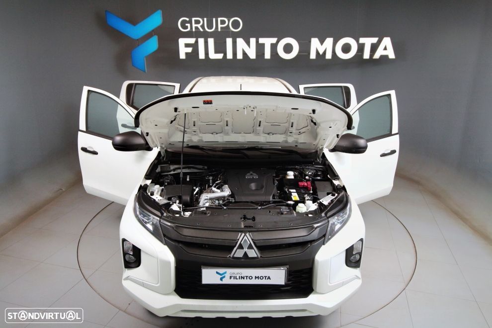 Mitsubishi L200 2.3 DI-D CD Invite 4WD - 9