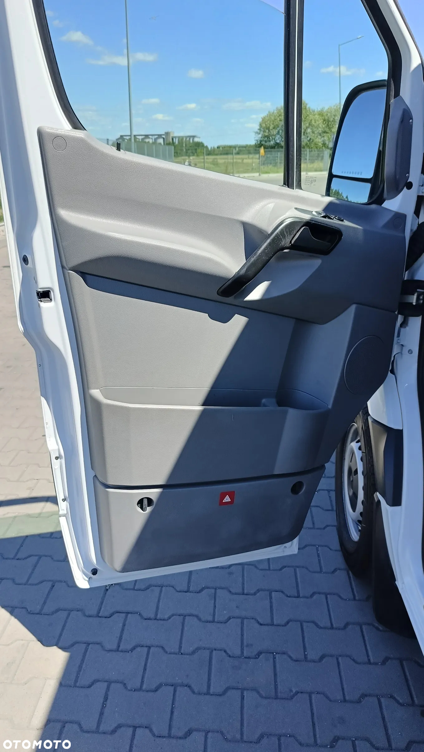 Mercedes-Benz Sprinter L2H2 Średniak 319 CDI 3.0 V6 190KM - 12