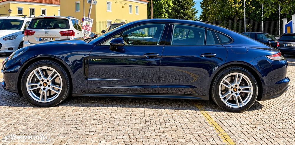 Porsche Panamera 4 E-Hybrid - 6