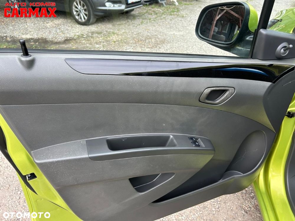 Chevrolet Spark - 21