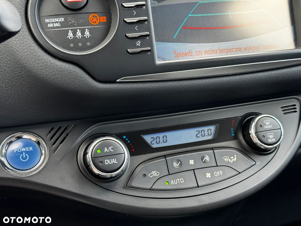 Toyota Yaris Hybrid 100 Premium EU6 - 14