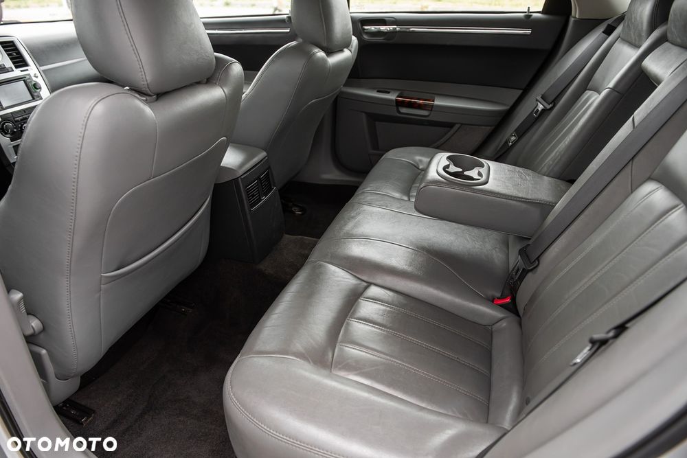 Chrysler 300C 3.5 AWD Automatik - 25