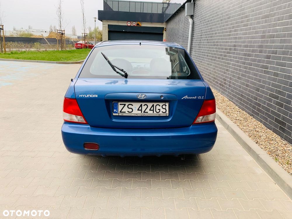 Hyundai Accent - 9