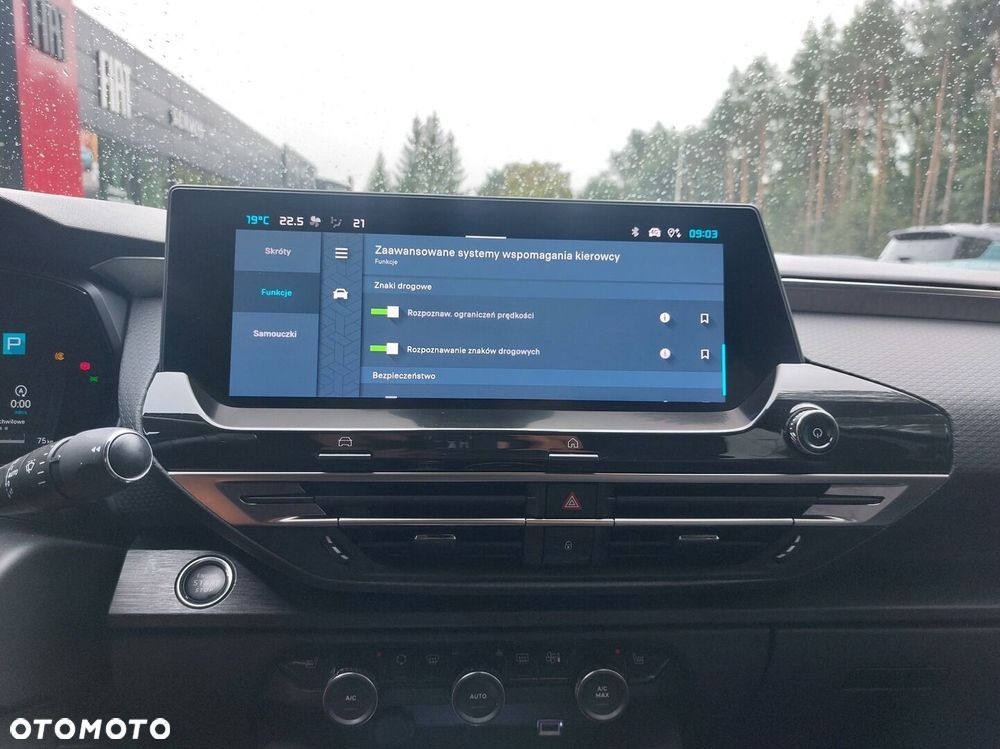 Citroën C5X 1.6 PureTech Shine EAT8 - 17