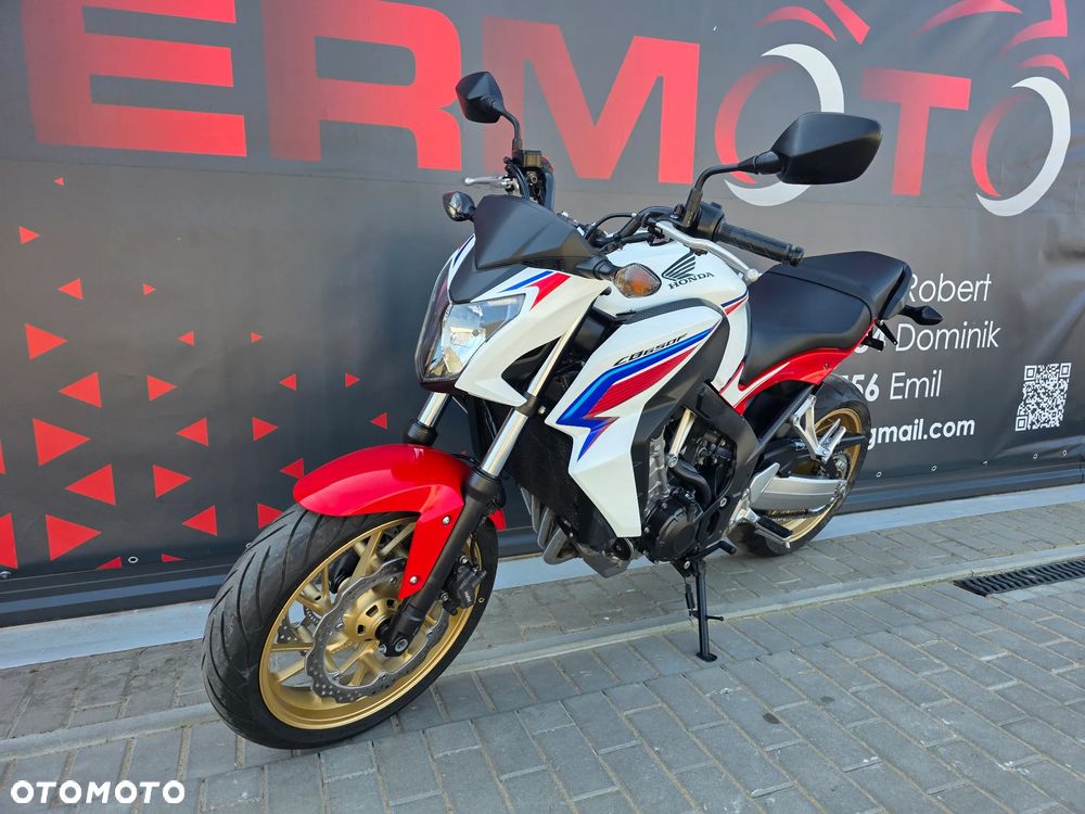 Honda CB - 1