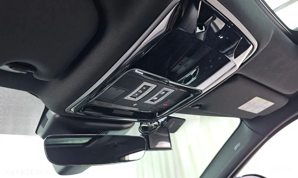 Land Rover Range Rover Velar 2.0 SD4 R-Dynamic SE - 8