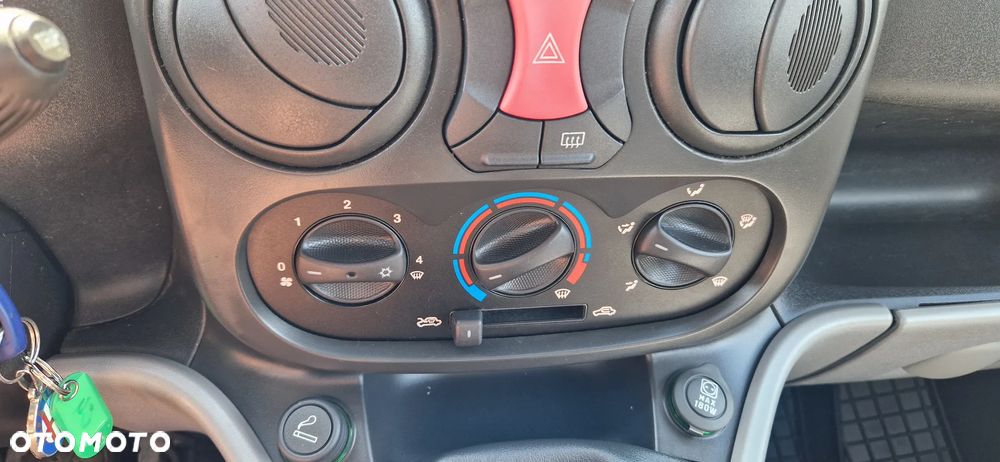 Fiat Doblo 1.9 JTD Family - 21