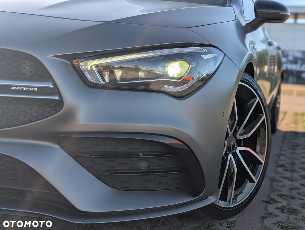 Mercedes-Benz CLA - 5