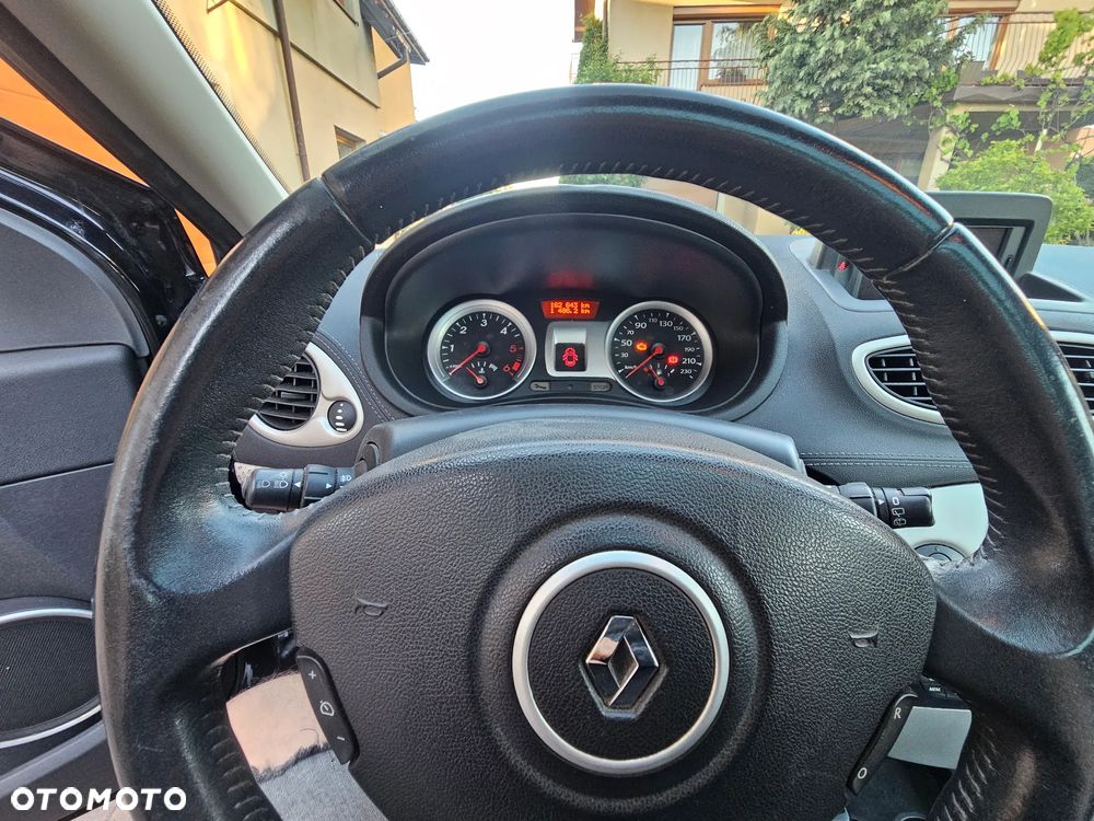 Renault Clio - 15