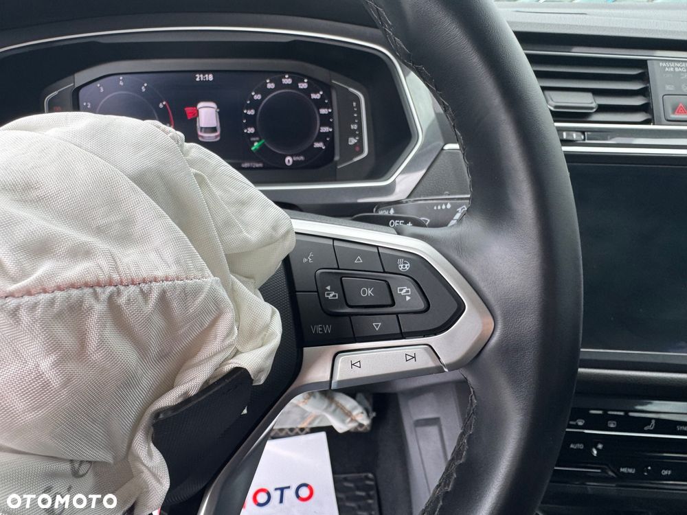 Volkswagen Tiguan Allspace 2.0 TSI 4Mot Elegance DSG - 21