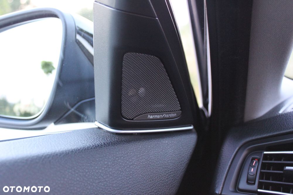 BMW Seria 5 530d xDrive - 27