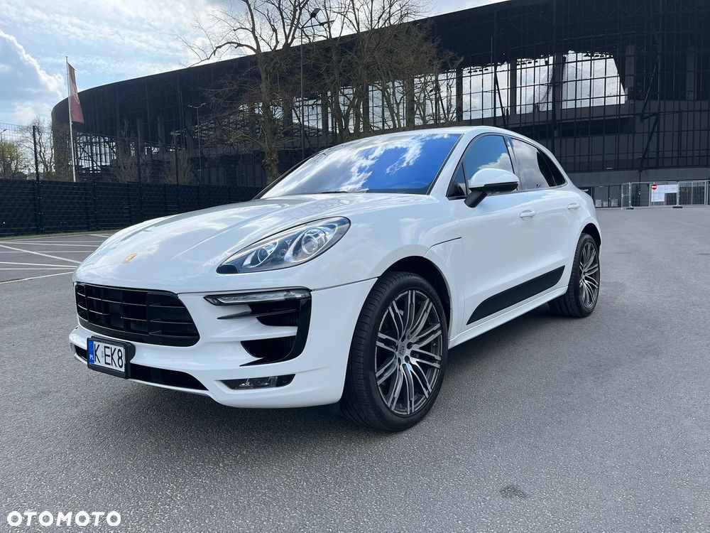 Porsche Macan - 1