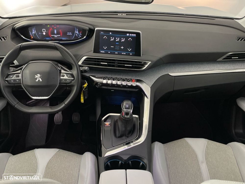 Peugeot 5008 1.2 PureTech Allure - 10