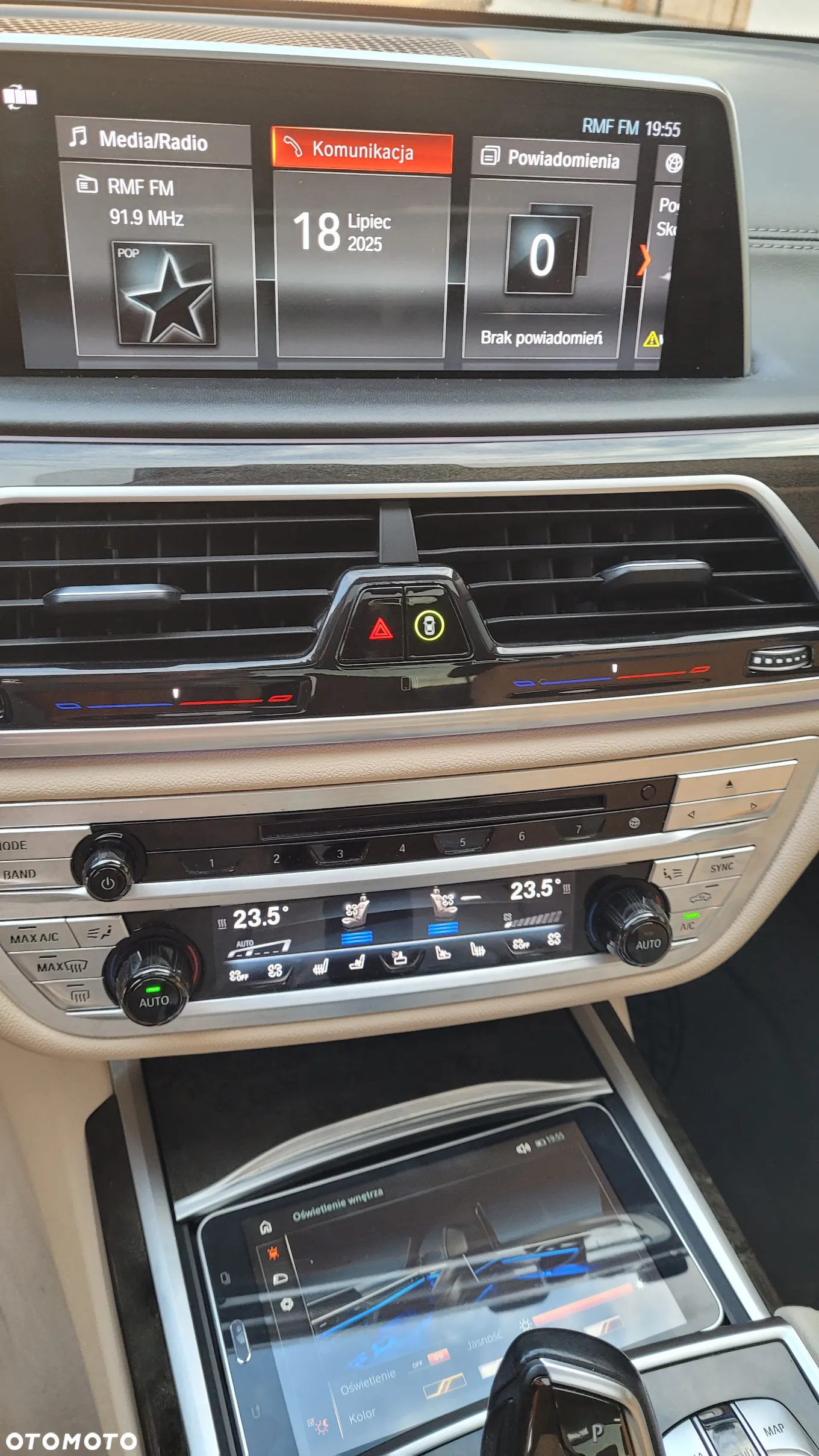 BMW Seria 7 740Li - 30