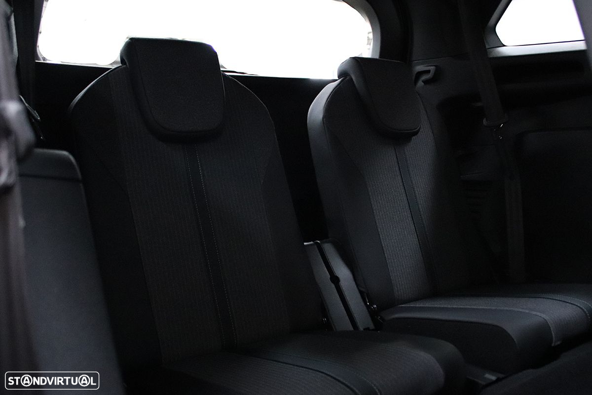 Peugeot 5008 1.2 PureTech Allure Pack EAT8 - 22